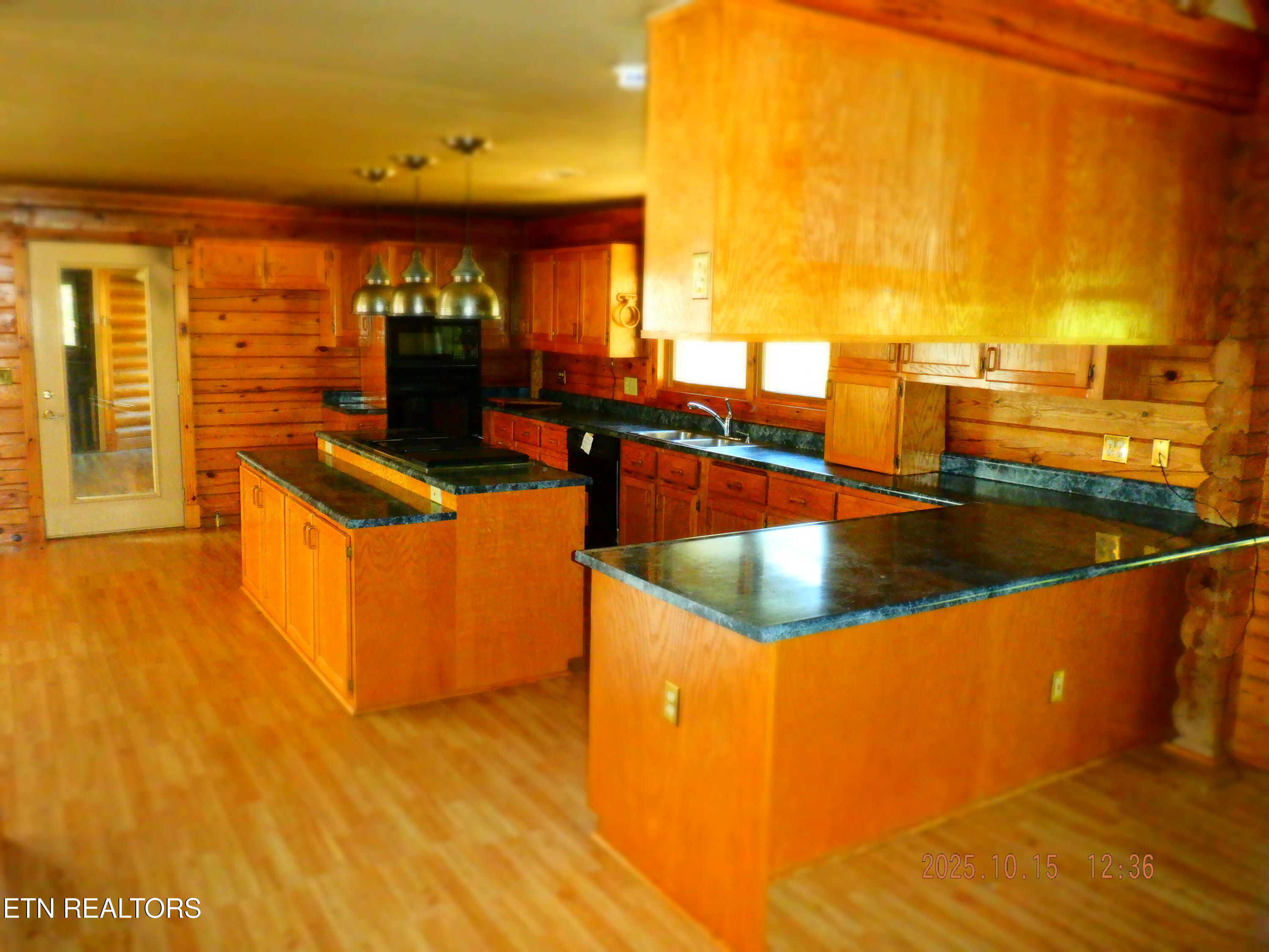 370 Brave Drive Oneida, TN 37841 - Photo 11 of 43 DSCF2271