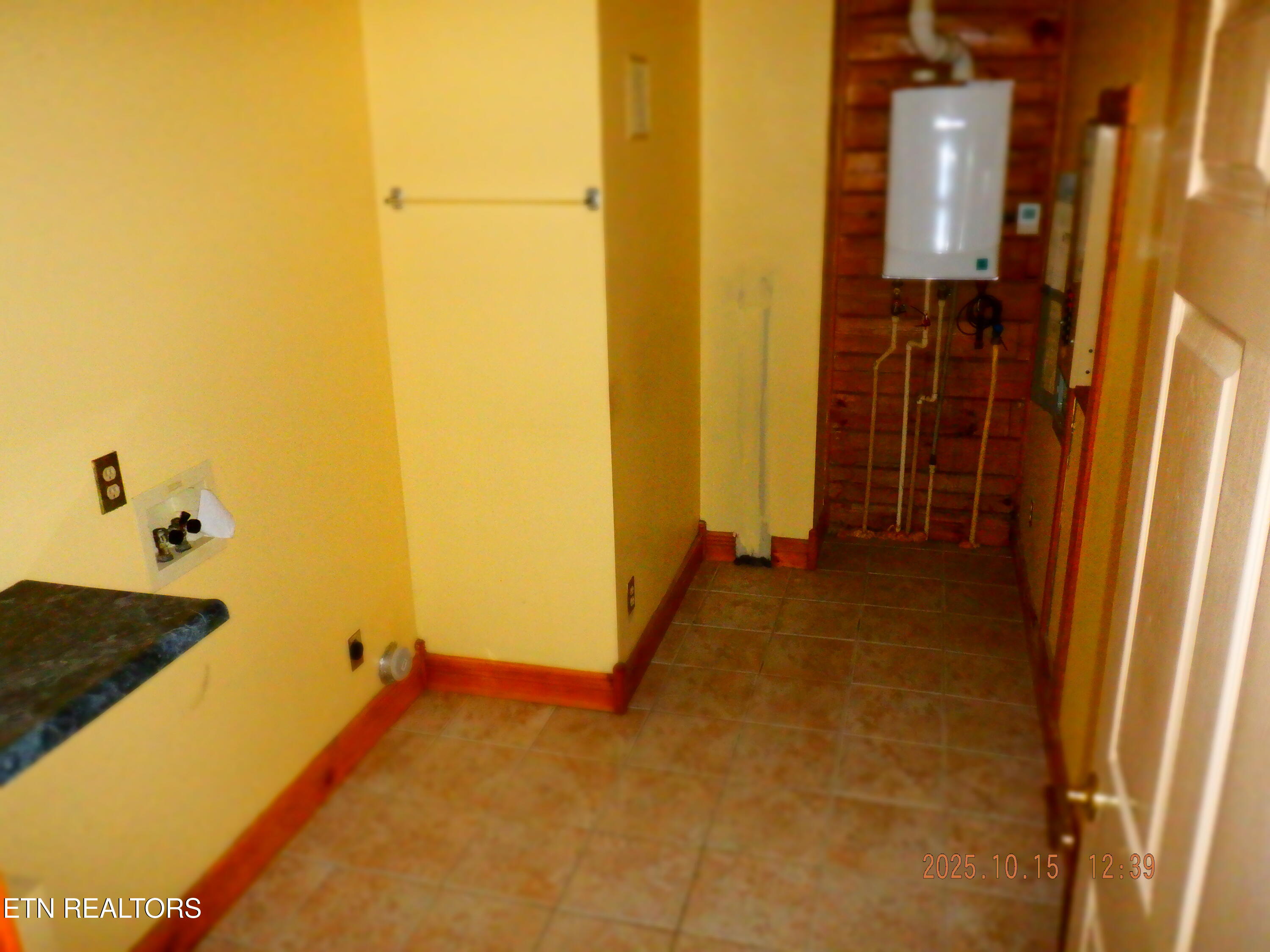 370 Brave Drive Oneida, TN 37841 - Photo 17 of 43 DSCF2289