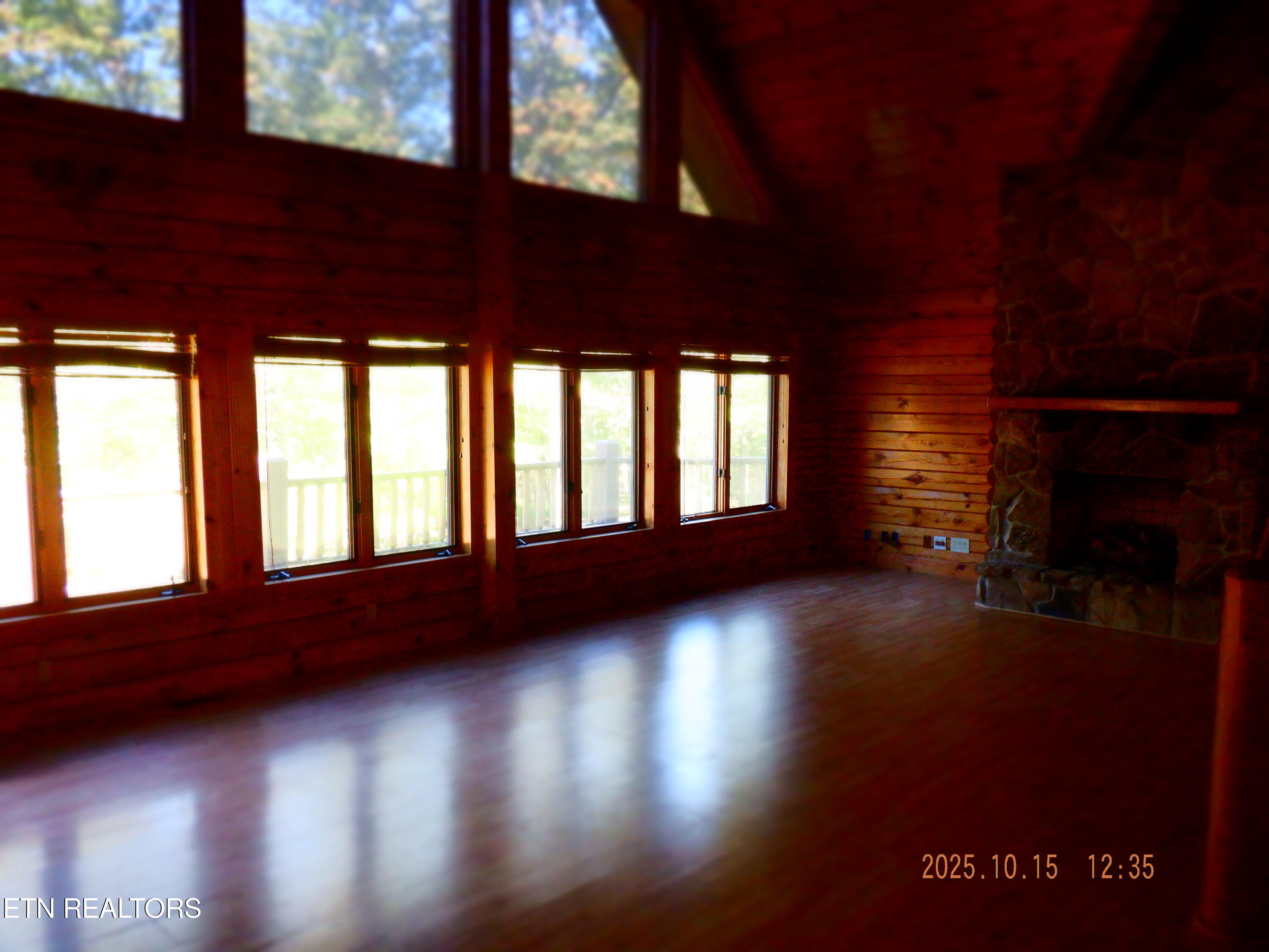 370 Brave Drive Oneida, TN 37841 - Photo 5 of 43 DSCF2269