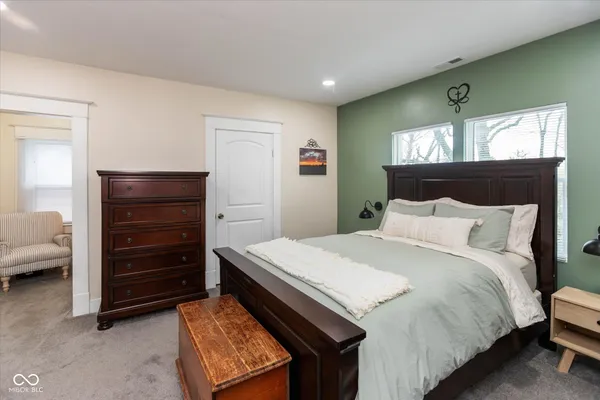 $249,000 | 1029 West 35th Street, Indianapolis, IN 46208