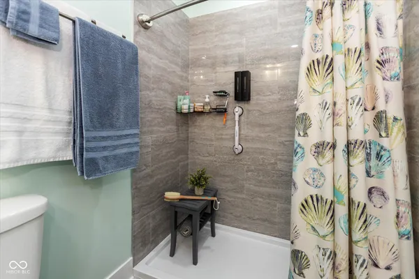 $249,000 | 1029 West 35th Street, Indianapolis, IN 46208