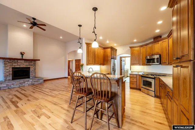 $975,000 | 27 Hilltop Drive, Buffalo, WY 82834