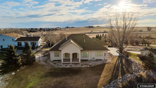 $975,000 | 27 Hilltop Drive, Buffalo, WY 82834