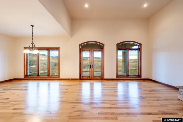 $975,000 | 27 Hilltop Drive, Buffalo, WY 82834