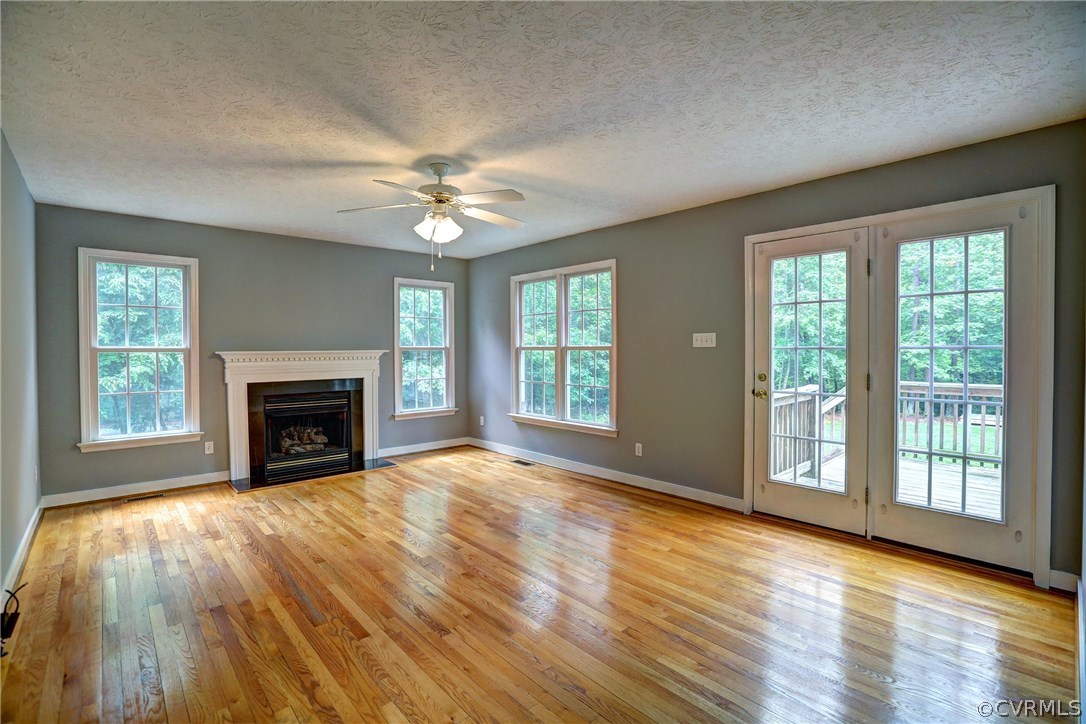 1445 Dispatch Road Quinton, VA 23141 - Photo 15 of 32 Family Room