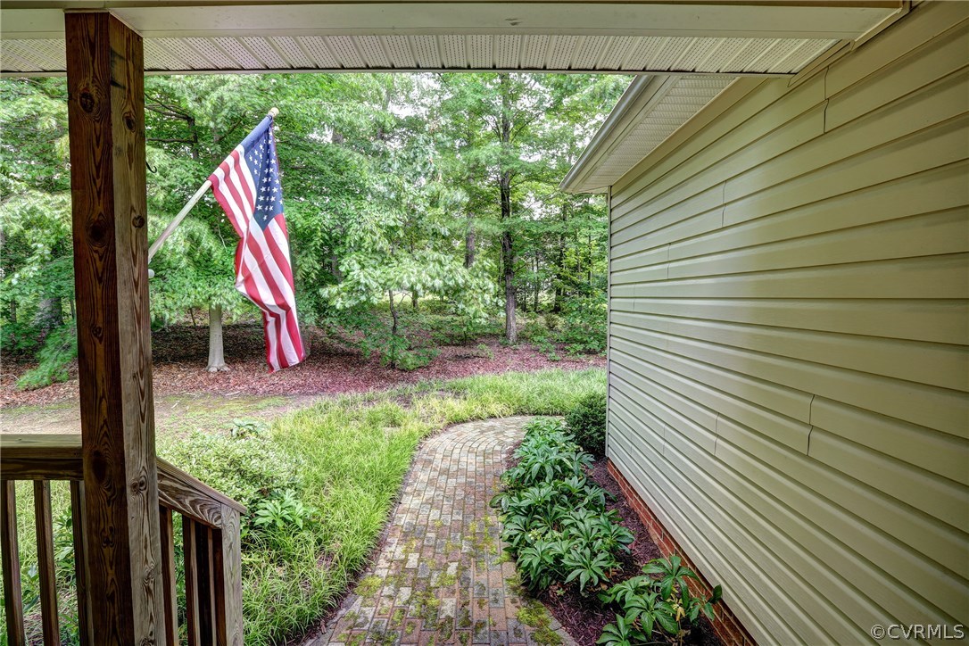 1445 Dispatch Road Quinton, VA 23141 - Photo 5 of 32 Gallery Image 5