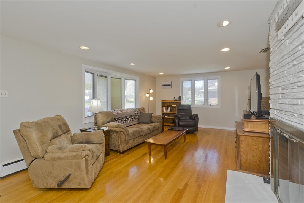 54 Sterling Road Holyoke, MA 01040 - Photo 12 of 37