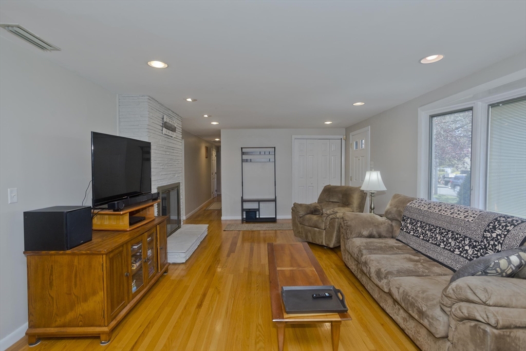 54 Sterling Road Holyoke, MA 01040 - Photo 14 of 37