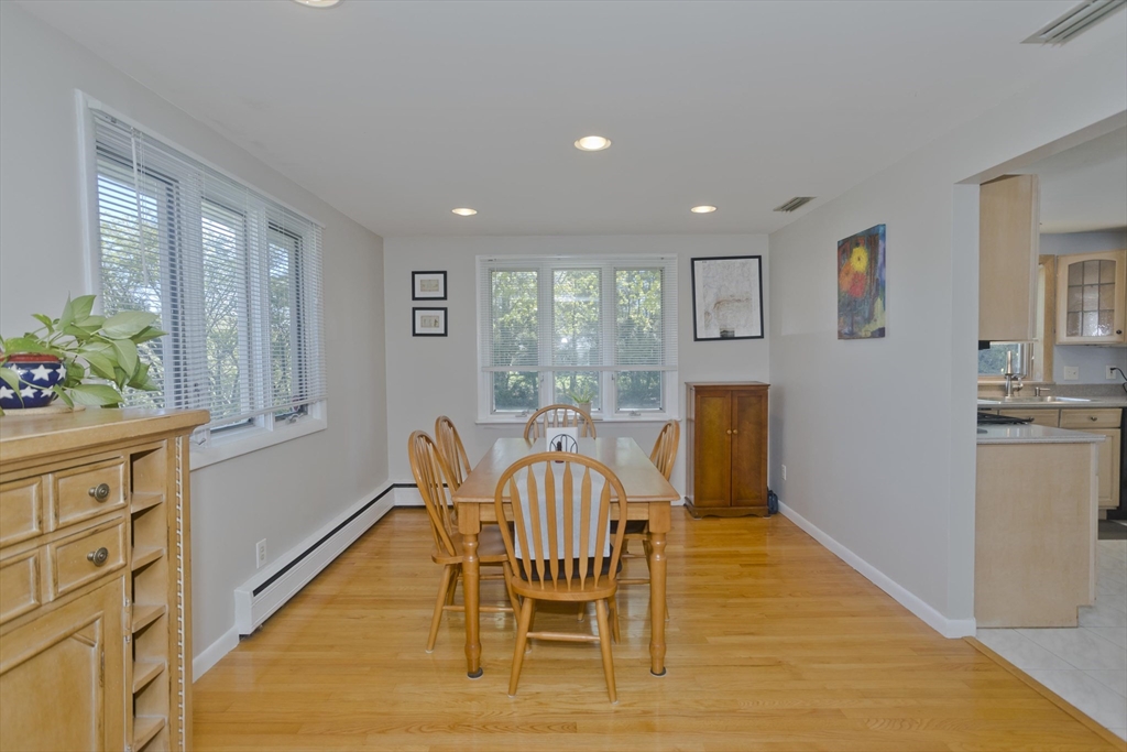 54 Sterling Road Holyoke, MA 01040 - Photo 16 of 37
