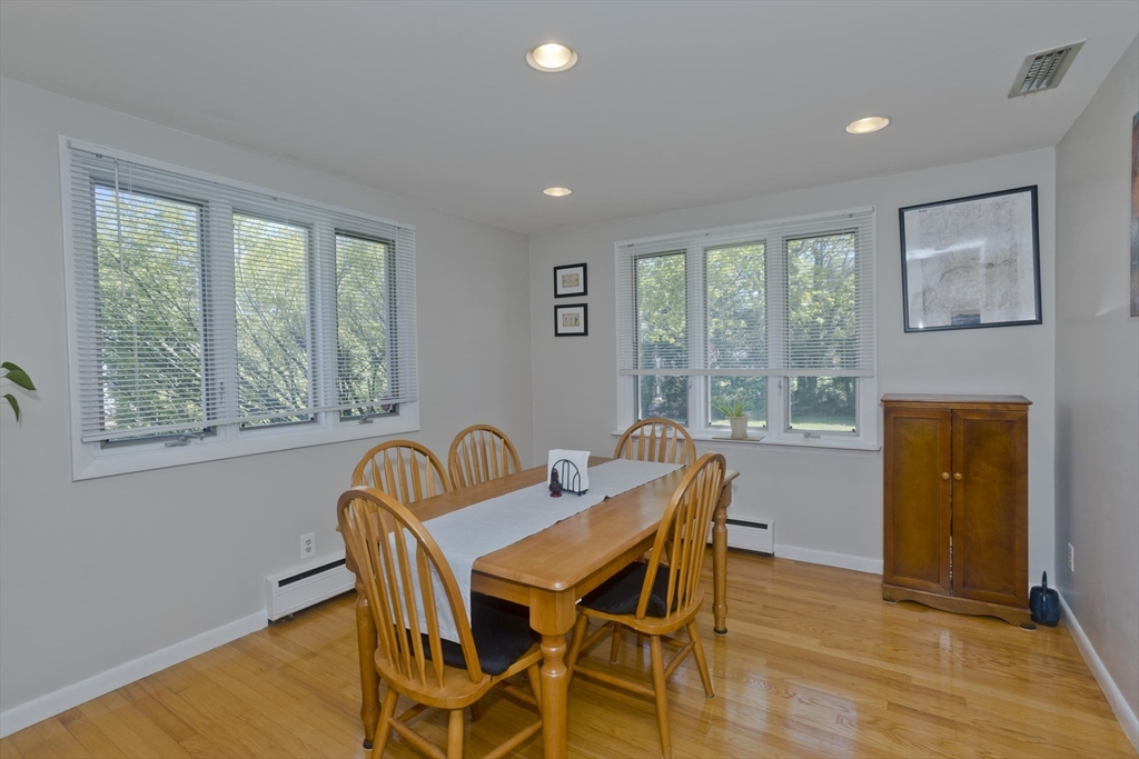 54 Sterling Road Holyoke, MA 01040 - Photo 17 of 37