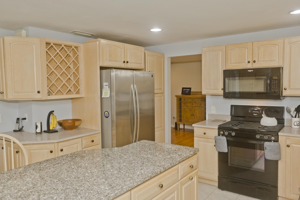 54 Sterling Road Holyoke, MA 01040 - Photo 23 of 37