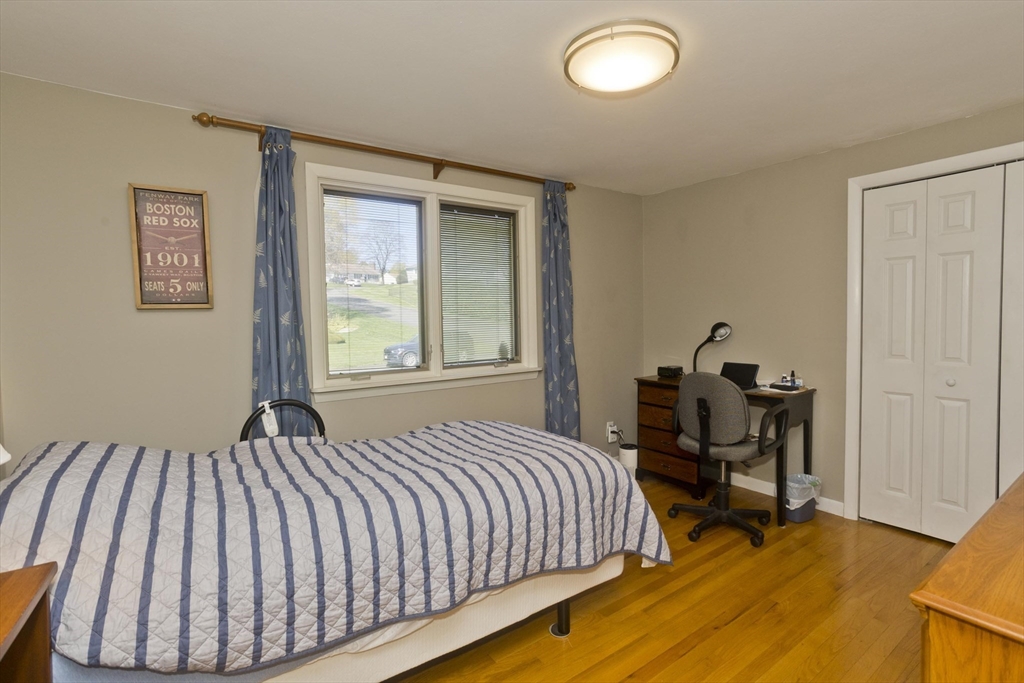 54 Sterling Road Holyoke, MA 01040 - Photo 29 of 37