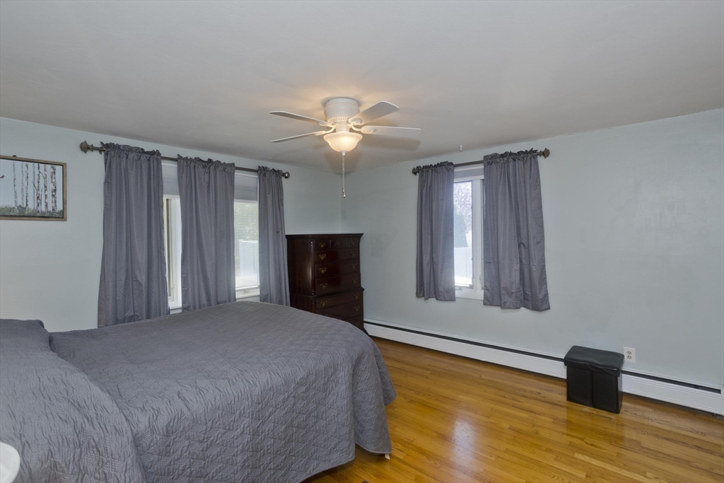 54 Sterling Road Holyoke, MA 01040 - Photo 32 of 37