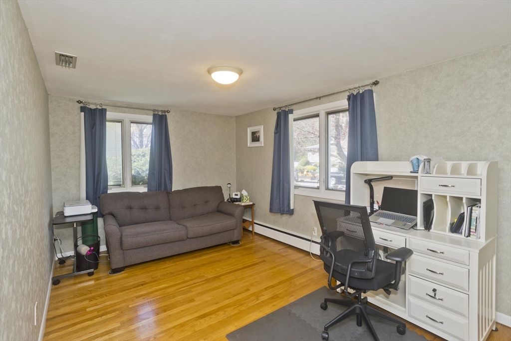 54 Sterling Road Holyoke, MA 01040 - Photo 35 of 37