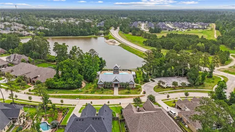 $799,999 | 34134 Mill Creek Way, Pinehurst, TX 77362