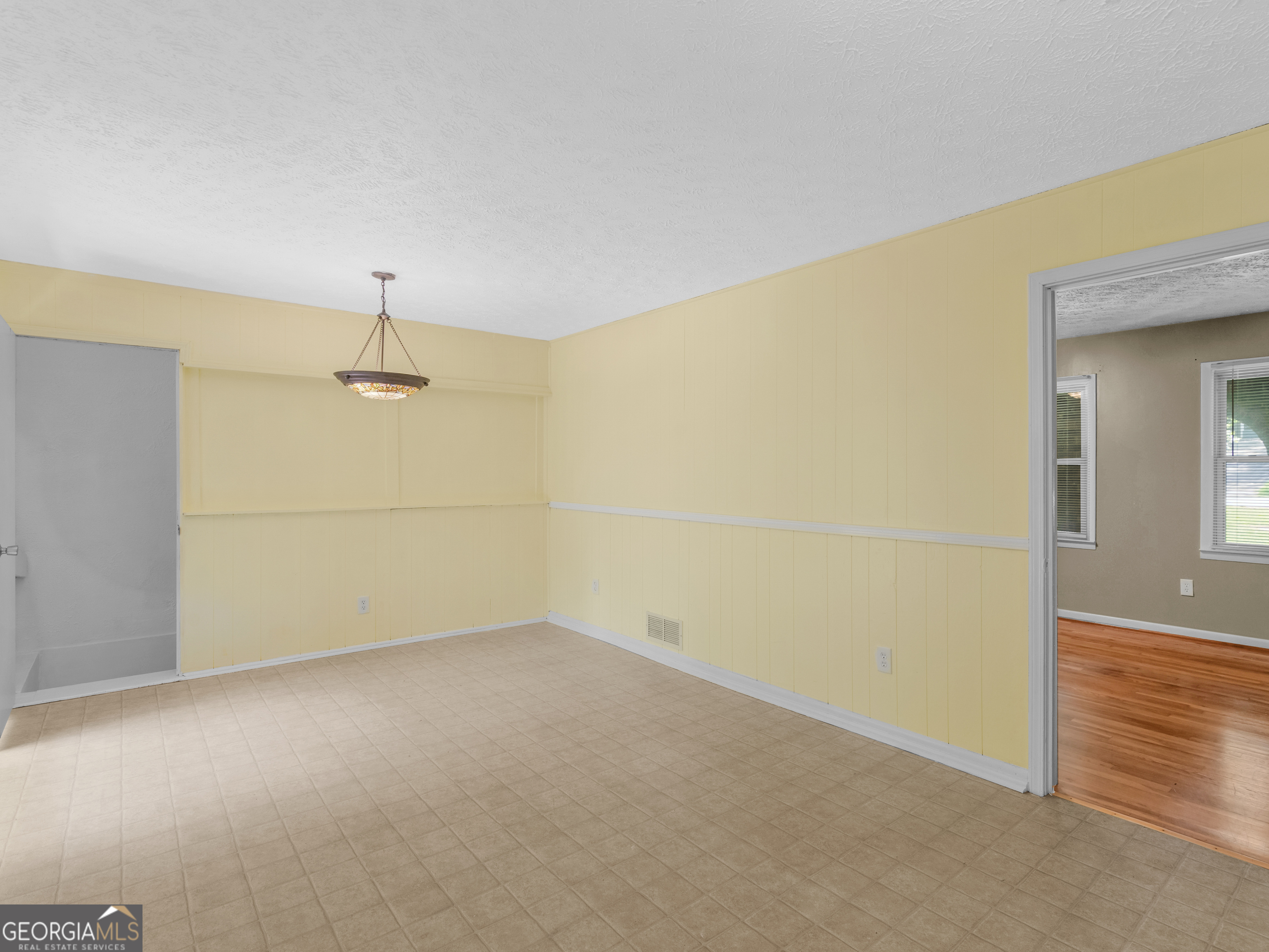 100 Homestead Place Rex, GA 30273 - Photo 11 of 46