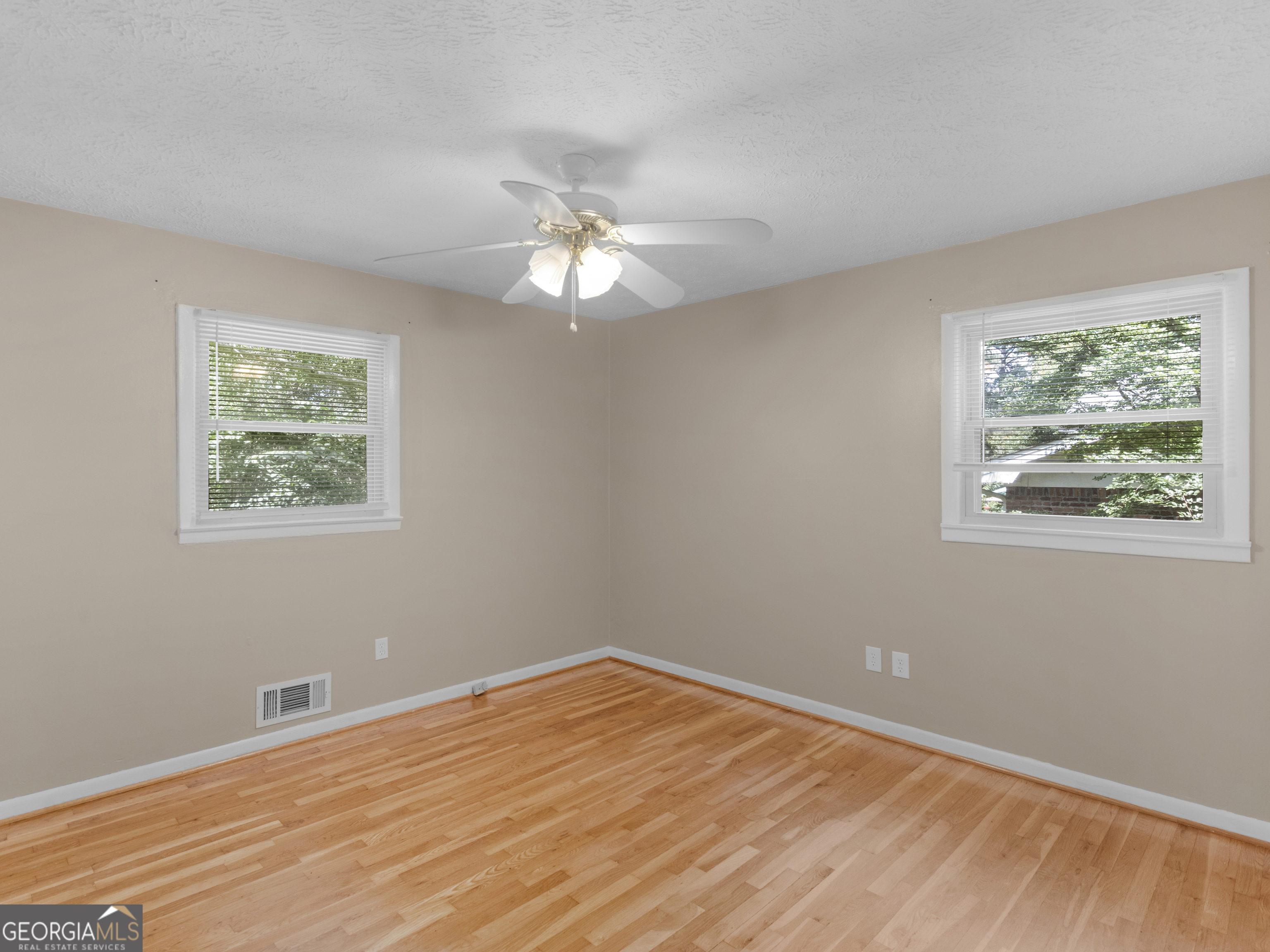 100 Homestead Place Rex, GA 30273 - Photo 14 of 46