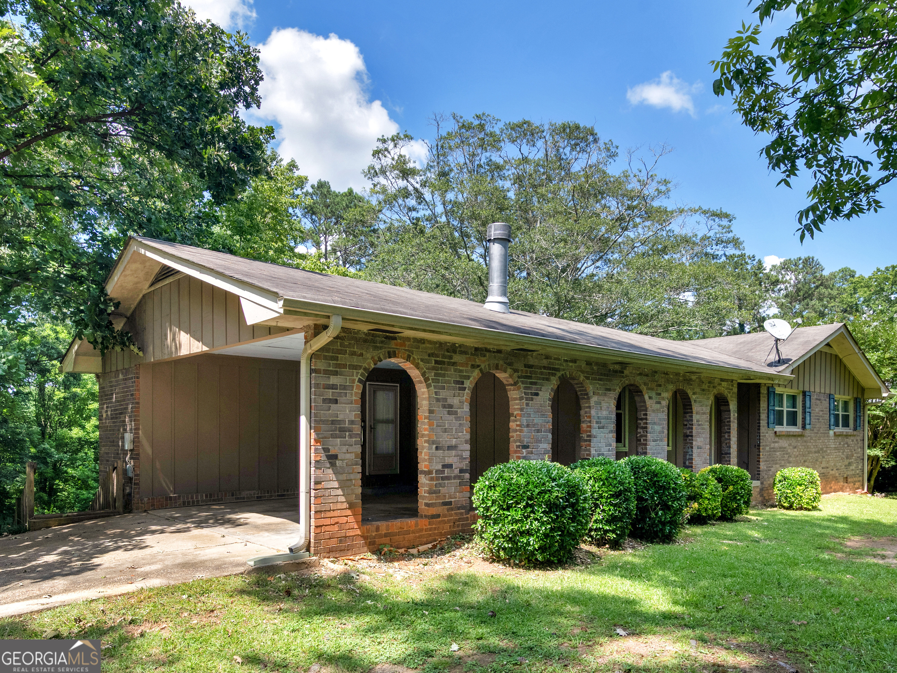 100 Homestead Place Rex, GA 30273 - Photo 2 of 46