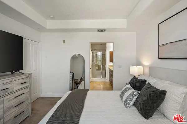 $979,000 | 12975 Agustin Place, Unit 418, Playa Vista, CA 90094