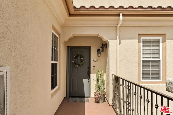 $979,000 | 12975 Agustin Place, Unit 418, Playa Vista, CA 90094