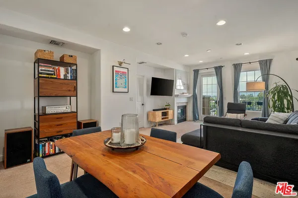 $979,000 | 12975 Agustin Place, Unit 418, Playa Vista, CA 90094