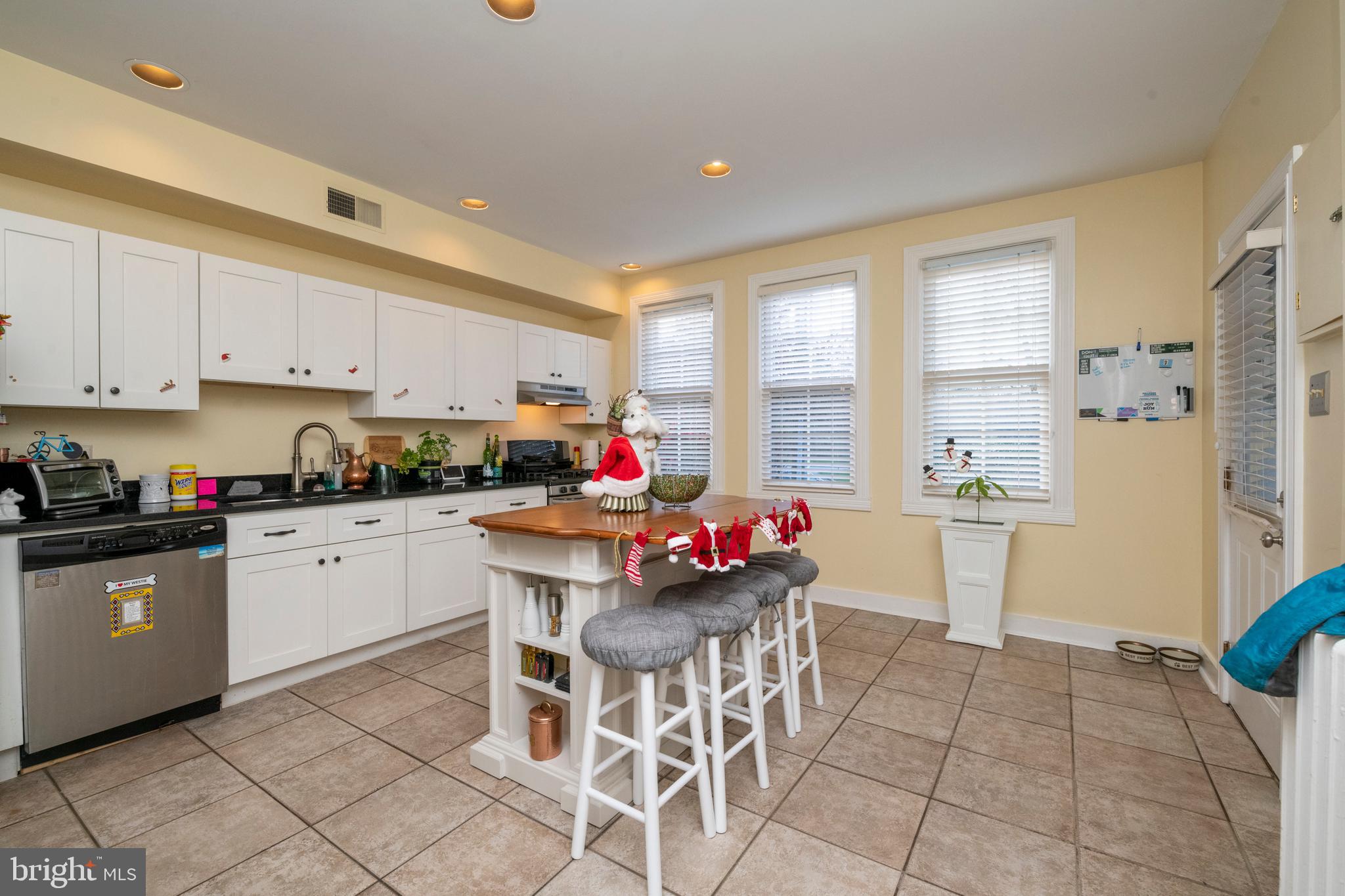 711 Pleasant Hill Road Ellicott City, MD 21043 - Photo 12 of 36 Kitchen