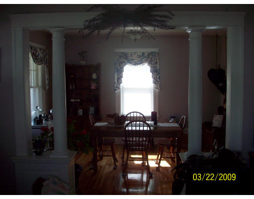 10 Melbourne Road Worcester, MA 01607 - Photo 4 of 20 Gallery Image 4