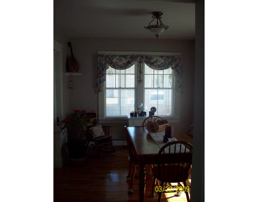 10 Melbourne Road Worcester, MA 01607 - Photo 5 of 20 Gallery Image 5