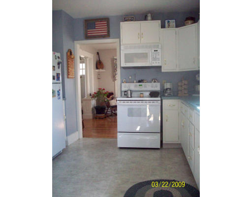 10 Melbourne Road Worcester, MA 01607 - Photo 8 of 20 Gallery Image 8