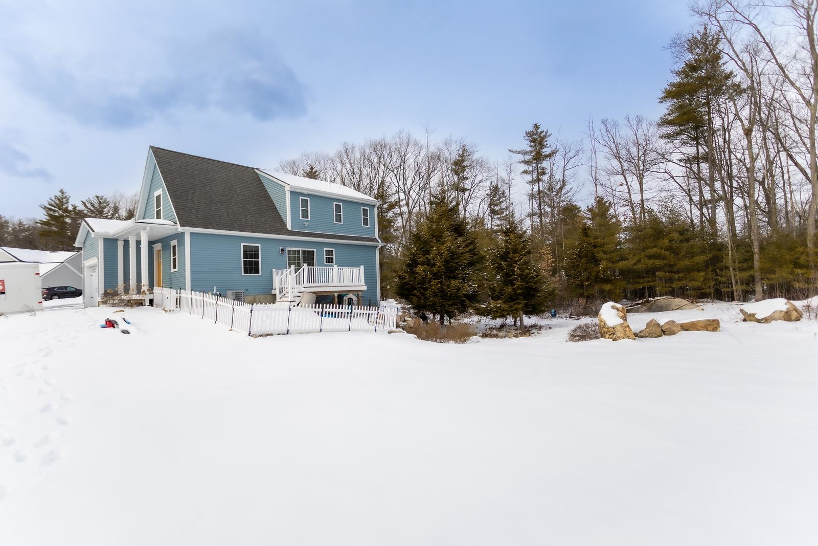 58 Constitution Way Rochester, NH 03867 - Photo 3 of 20