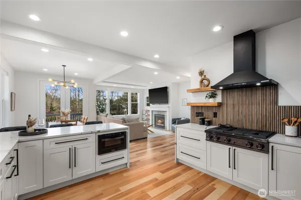 $1,655,000 | 11127 Northeast 162nd Street, Bothell, WA 98011