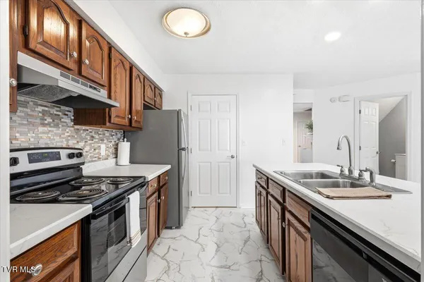 $217,900 | 934 Beverly Drive, Unit 4, Abingdon, VA 24210