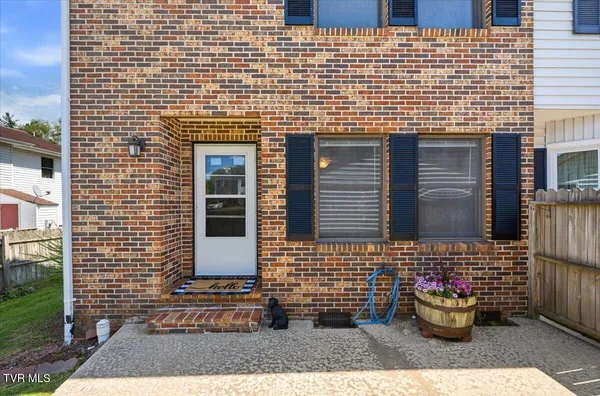 $217,900 | 934 Beverly Drive, Unit 4, Abingdon, VA 24210
