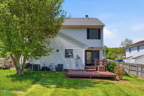 $217,900 | 934 Beverly Drive, Unit 4, Abingdon, VA 24210