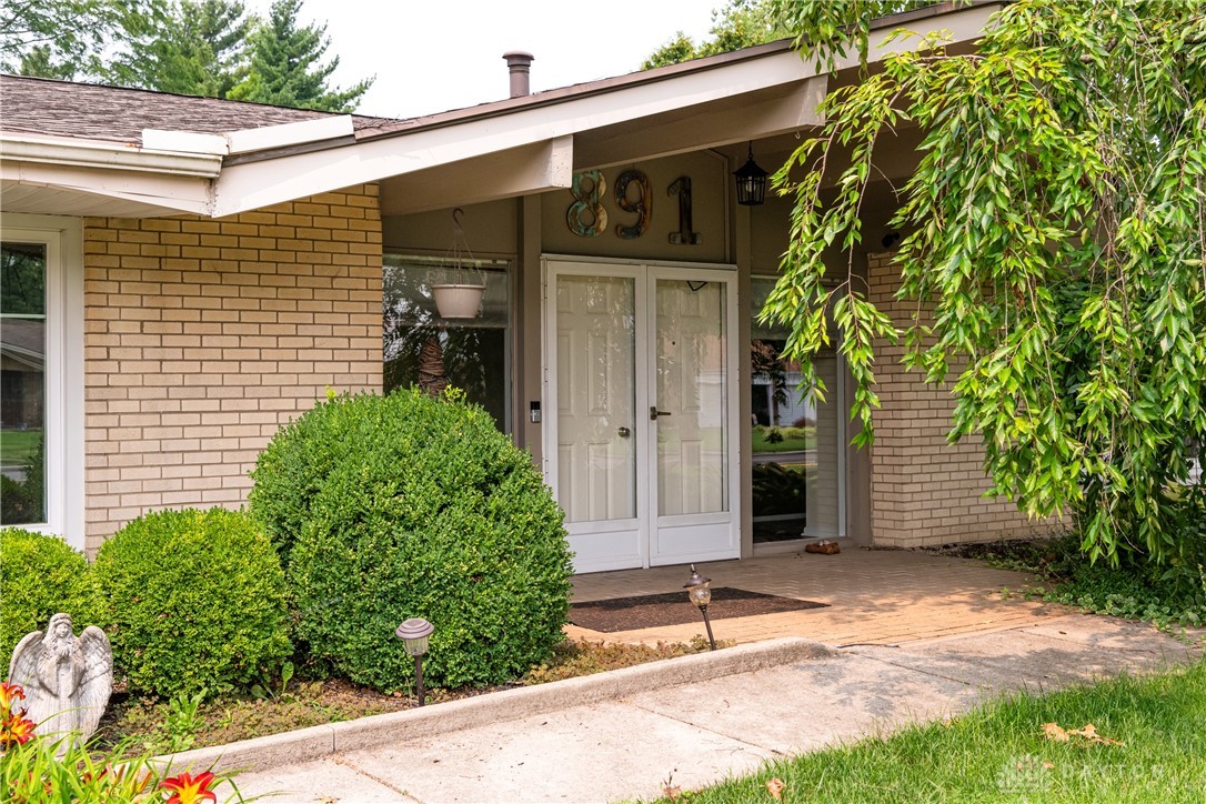 891 East Whipp Road Dayton, OH 45429 - Photo 6 of 56 Gallery Image 6