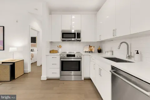 $375,000 | 1500 Pennsylvania Ave. Southeast, Unit 305, Washington, DC 20003