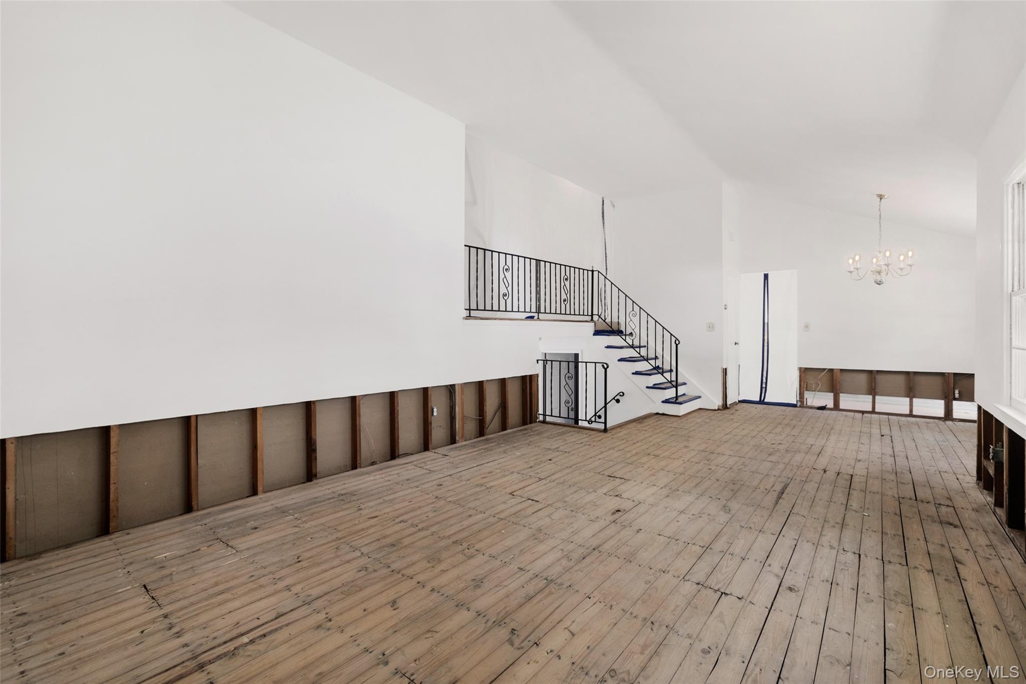 961 Lester Road Yorktown Heights, NY 10598 - Photo 7 of 37