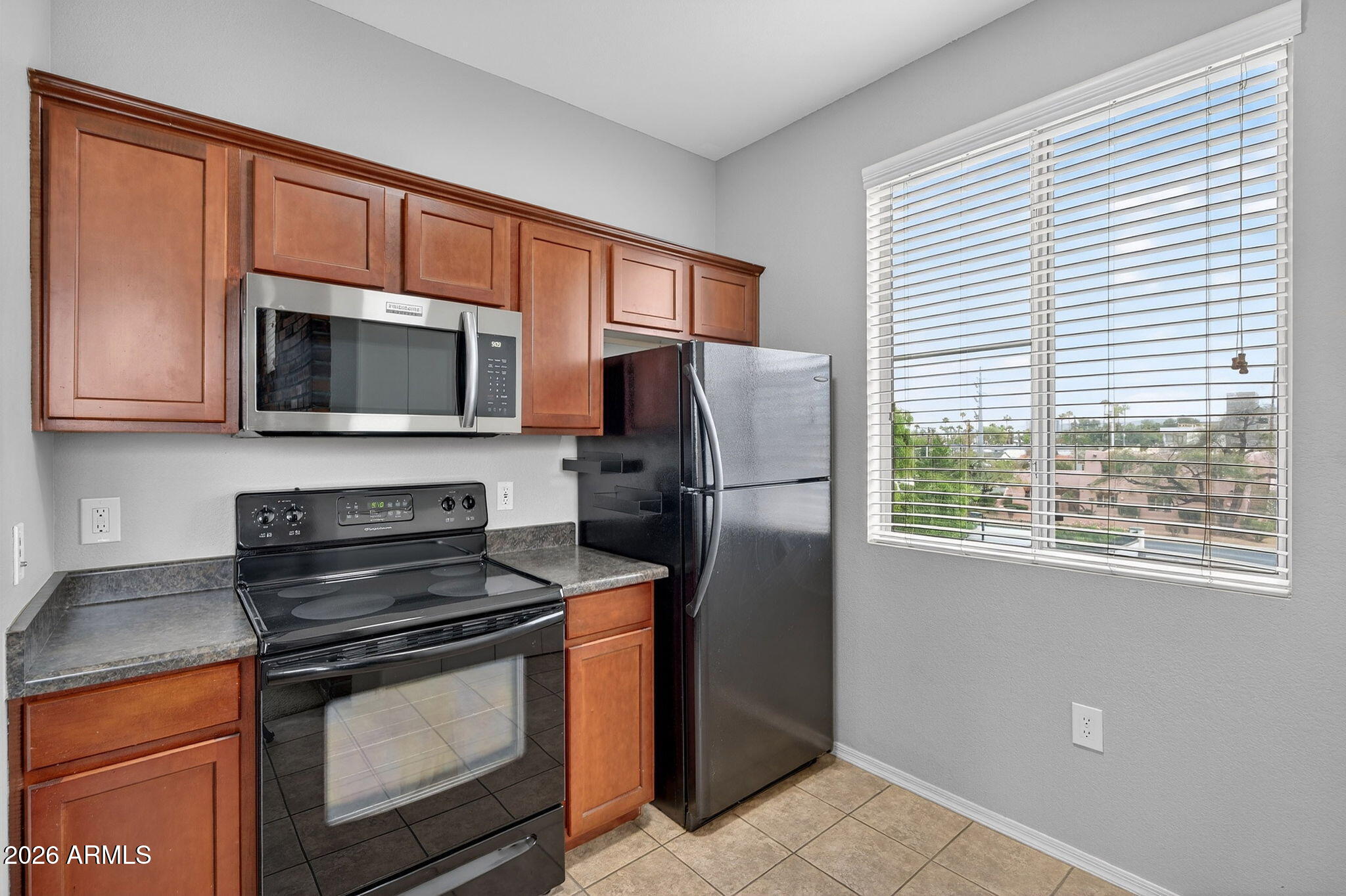 3302 North 7th Street, Unit 332 Phoenix, AZ 85014 - Photo 8 of 40 11-web-or-mls-28N 7th St 332