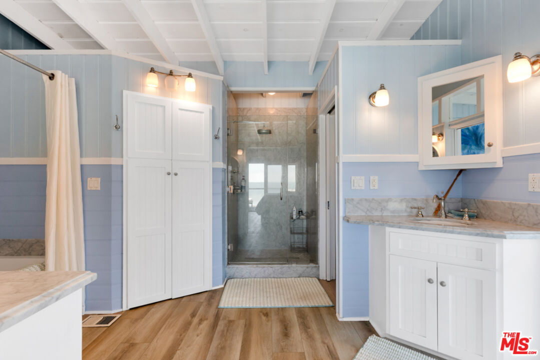 24528 Malibu Road Malibu, CA 90265 - Photo 31 of 68