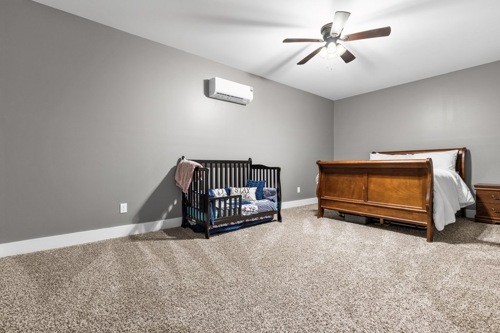41 Brumby Trail Ellijay, GA 30536 - Photo 35 of 39 a living room with furniture