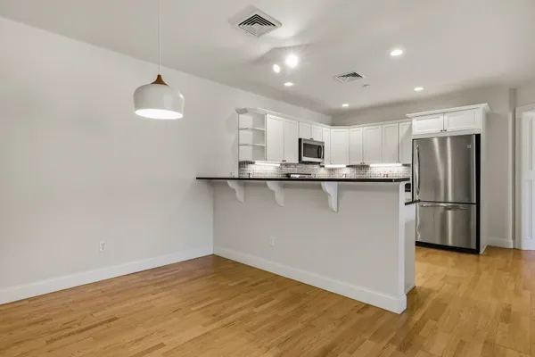 $575,000 | 100 Shepard's Cove Road, Unit F204, Kittery, ME 03904