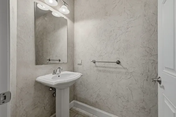 $575,000 | 100 Shepard's Cove Road, Unit F204, Kittery, ME 03904