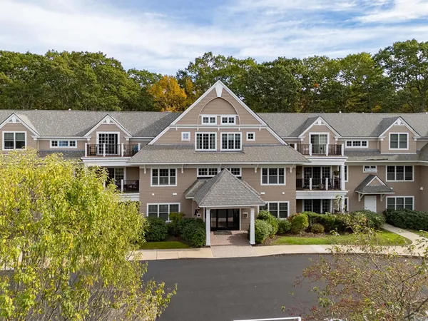 $575,000 | 100 Shepard's Cove Road, Unit F204, Kittery, ME 03904