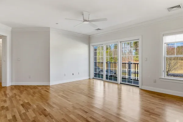 $575,000 | 100 Shepard's Cove Road, Unit F204, Kittery, ME 03904