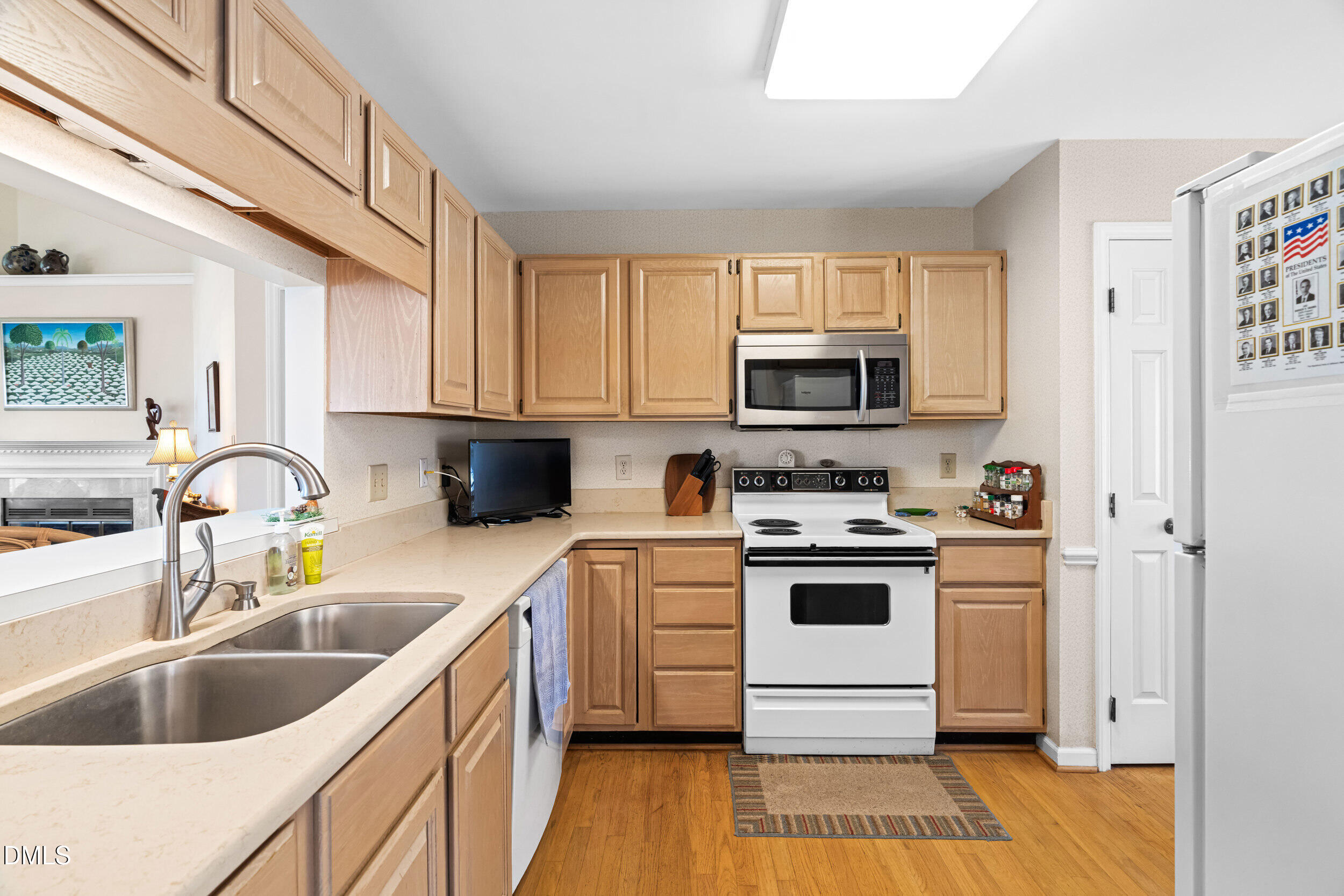 17 Renwick Court Raleigh, NC 27615 - Photo 4 of 46 12_dsc06606