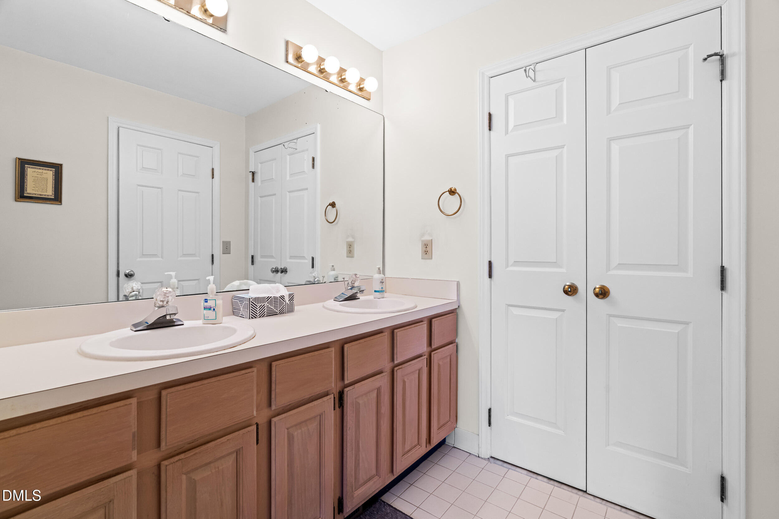 17 Renwick Court Raleigh, NC 27615 - Photo 7 of 46 28_dsc06663