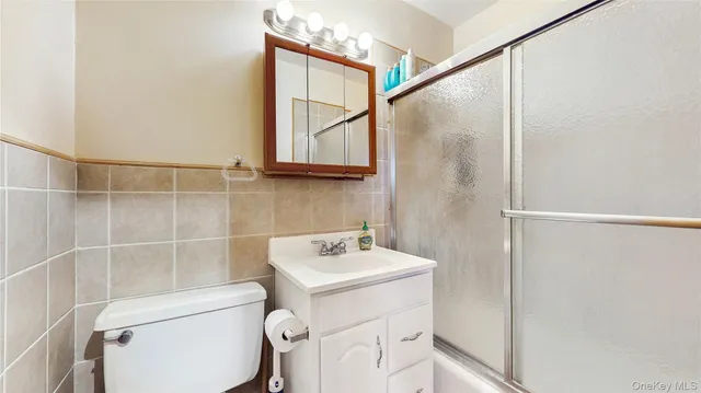 $160,000 | 100 Diplomat Drive, Unit 7A, Mount Kisco, NY 10549