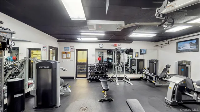 $160,000 | 100 Diplomat Drive, Unit 7A, Mount Kisco, NY 10549