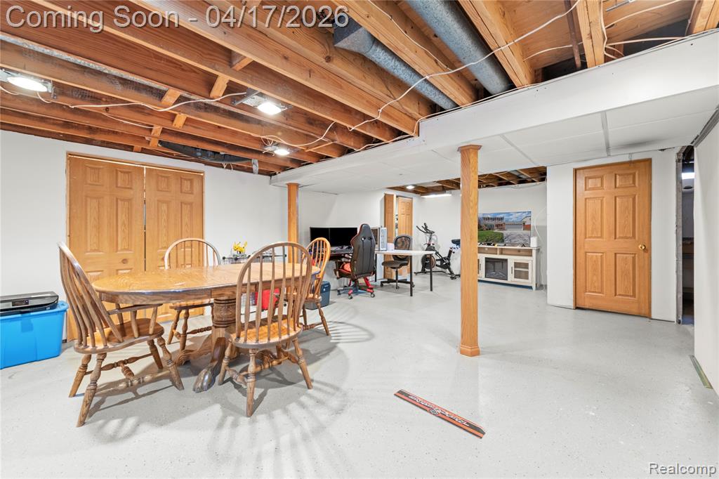 19534 Coachwood Road Riverview, MI 48193 - Photo 34 of 47