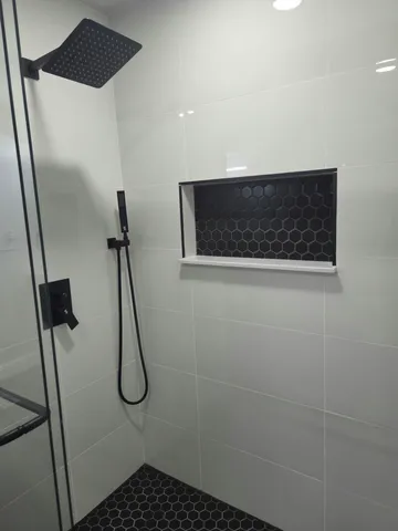 $399,900 | 3158 Lafayette Drive, Trenton, MI 48183